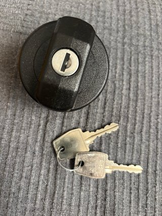 Tapón depósito HELLA con llaves