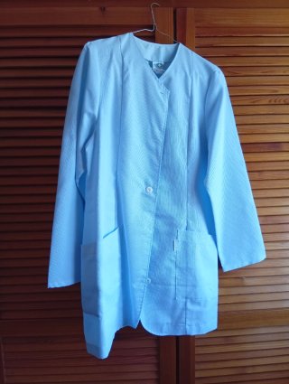 Bata trabajo Azul sin estrenar. Talla M