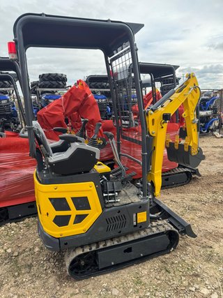 Miniexcavadora mini 1.5 Toneladas