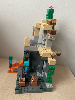 LEGO Minecraft: Zombie Dungeon