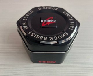 Reloj Transparente y Negro