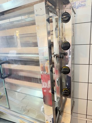 Máquina de pollos asados
