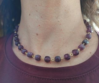 Collana con pietre granato
