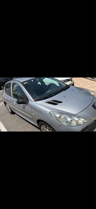 Peugeot 206 2011