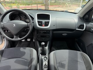 Peugeot 206 2011