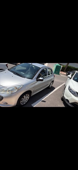 Peugeot 206 2011