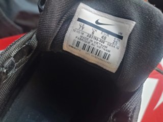 Nike Air Max 720 Negro casi nuevo poco uso talla40