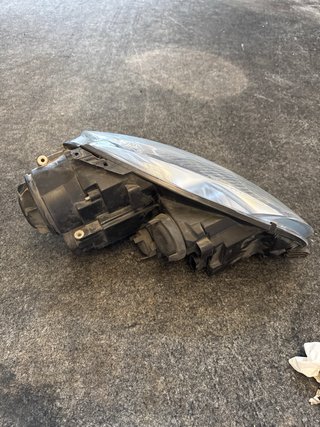 Faro Delantero Golf 5 R32