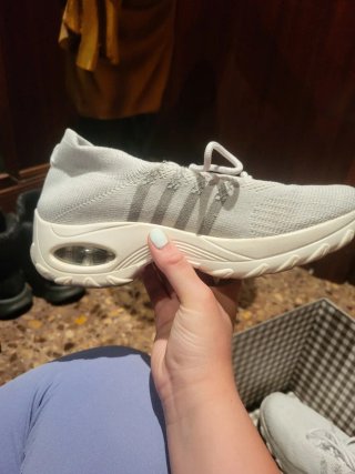 Zapatillas deportivas Shein grises y blancas
