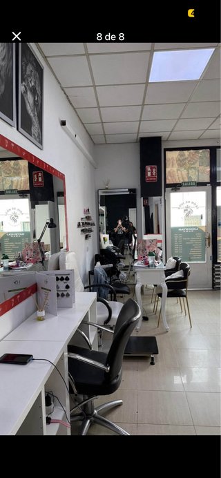 Traspaso Peluquería de Hombre y Mujer con clientes