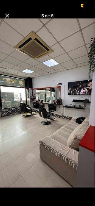 Traspaso Peluquería de Hombre y Mujer con clientes