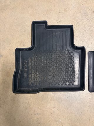 Alfombrillas Goma Toyota Rav4 (19-2025)originales
