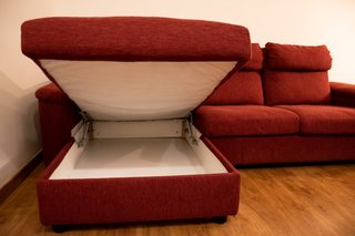 Sofá Chaise-Longue Rojo con Almacenamiento