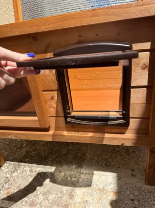 Caseta para gato de madera