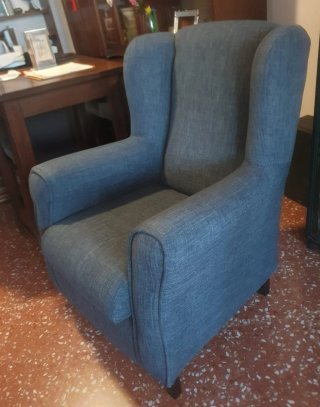Sillón orejero azul marino