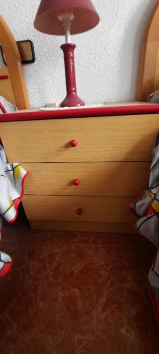 Dormitorio juvenil completo.
