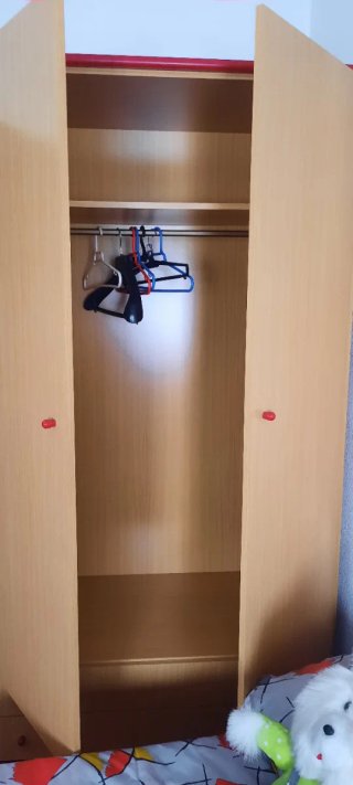 Dormitorio juvenil completo.
