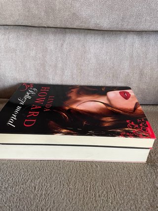 Dos libros de literatura romantica