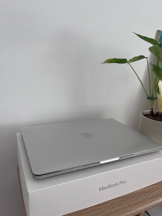 MacBook Pro 13 Plata i5 8GB