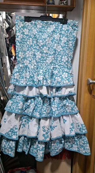 Falda flamenca volantes celeste