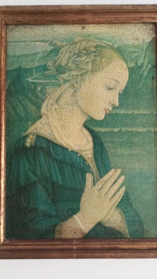 Tríptico religioso antiguo
