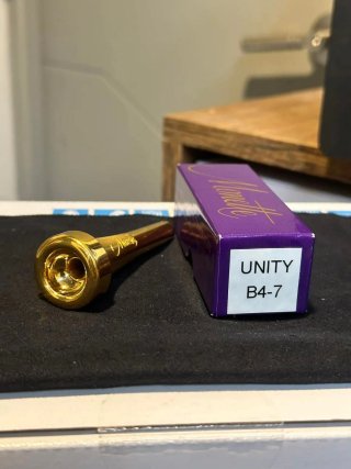 Boquilla Monette Unity B4-7 Trompeta Dorada