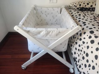 Minicuna bebé con estampado infantil