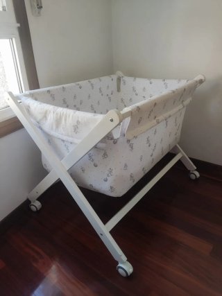 Minicuna bebé con estampado infantil