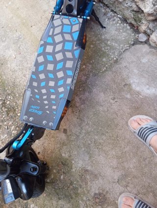 Patinete eléctrico Speedway - Batería limitada