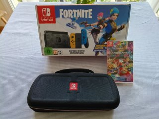Nintendo Switch edizione Fortnite