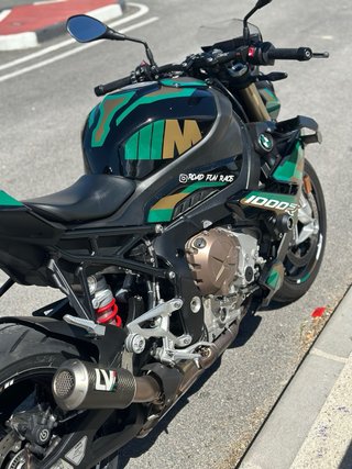 BMW S1000R