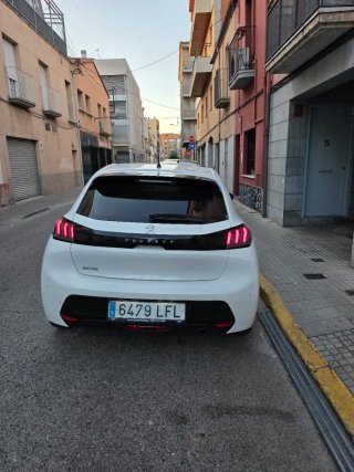 Peugeot 208 2020