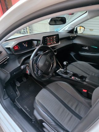 Peugeot 208 2020