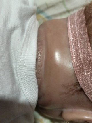 Muñeca Reborn Bebé con Chupete Hello Kitty