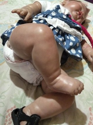 Muñeca Reborn Bebé con Chupete Hello Kitty