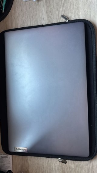 PORTÁTIL LENOVO IDEAPAD SLIM 3- COMO NUEVO (2025)