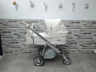 Carrito Bebé Bebecar polipiel blanco y gris