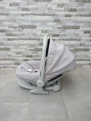 Carrito Bebé Bebecar polipiel blanco y gris