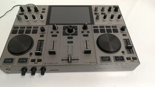 Denon DJ Prime Go + Controlador DJ - W23S0084