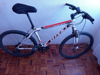 Bicicleta B-PRO M200