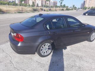 BMW Serie 3 2005 automatico. Mecanica impecable.