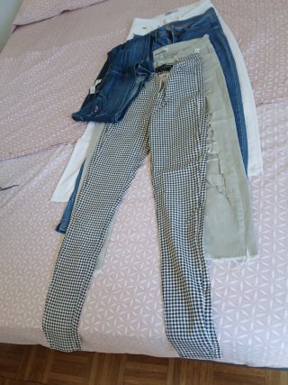 Lote 5 Pantalones: 4 Largos y 1 Corto