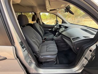 Ford Tourneo Connect Maxi 2016 adaptada PMR