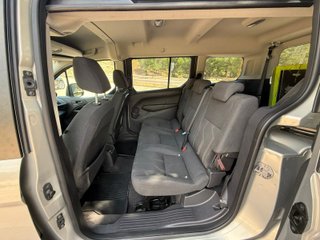 Ford Tourneo Connect Maxi 2016 adaptada PMR