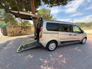 Ford Tourneo Connect Maxi 2016 adaptada PMR