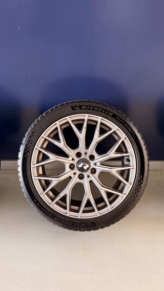 Llantas Japan racing jr28