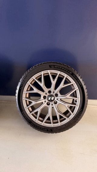 Llantas Japan racing jr28