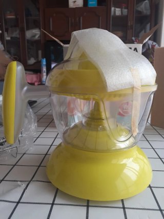 Exprimidor  amarillo