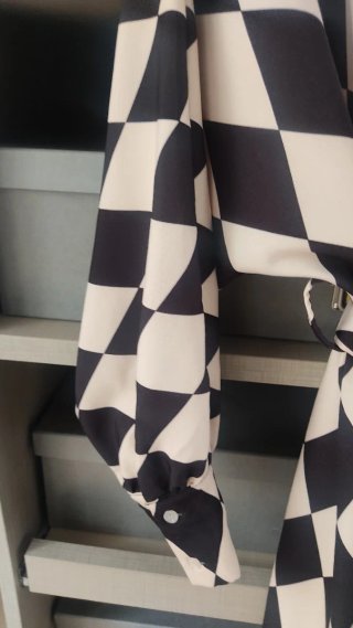 Vestido estampado rombos beige y negro