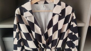 Vestido estampado rombos beige y negro